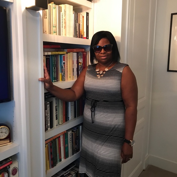 Meet your Posher, Stephanie - Picture 1 of 1